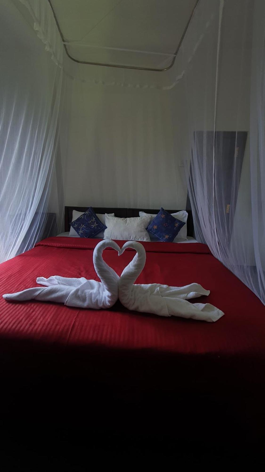 Emerald Mirror Guest Ella Ngoại thất bức ảnh